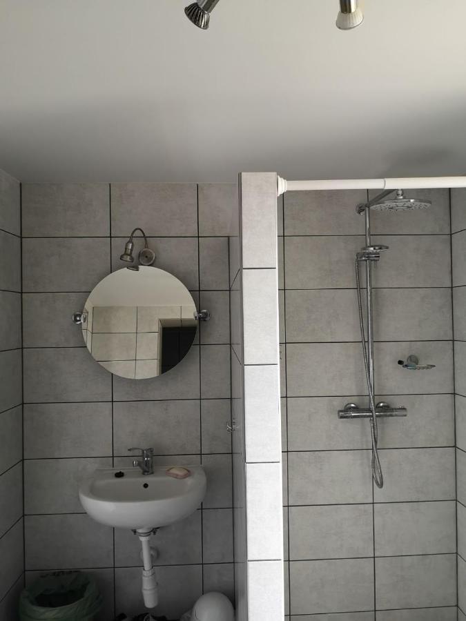Pokoj Przy Jeziorze Apartment Wizajny Exterior photo